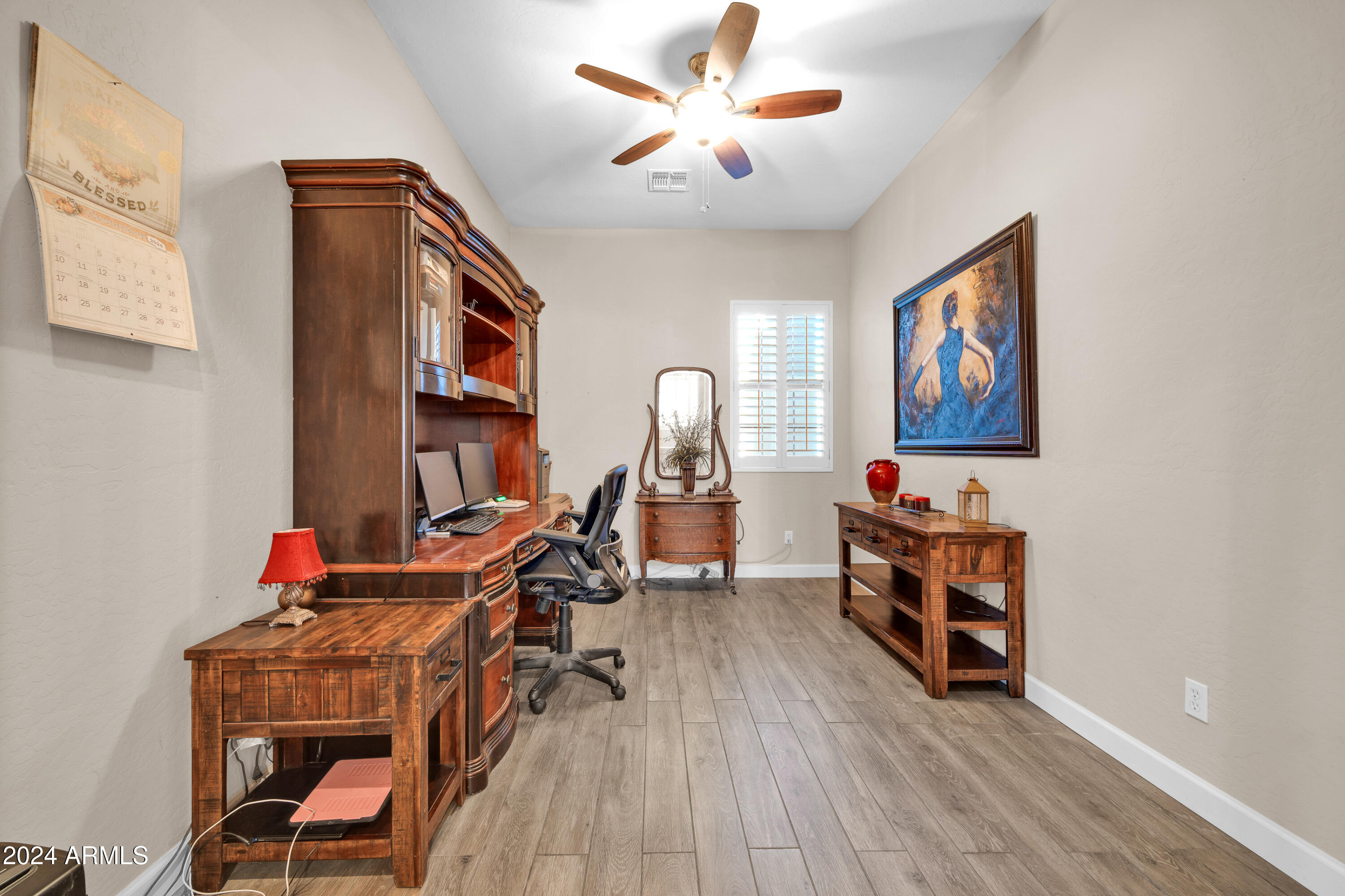 7407 W TETHER Trail