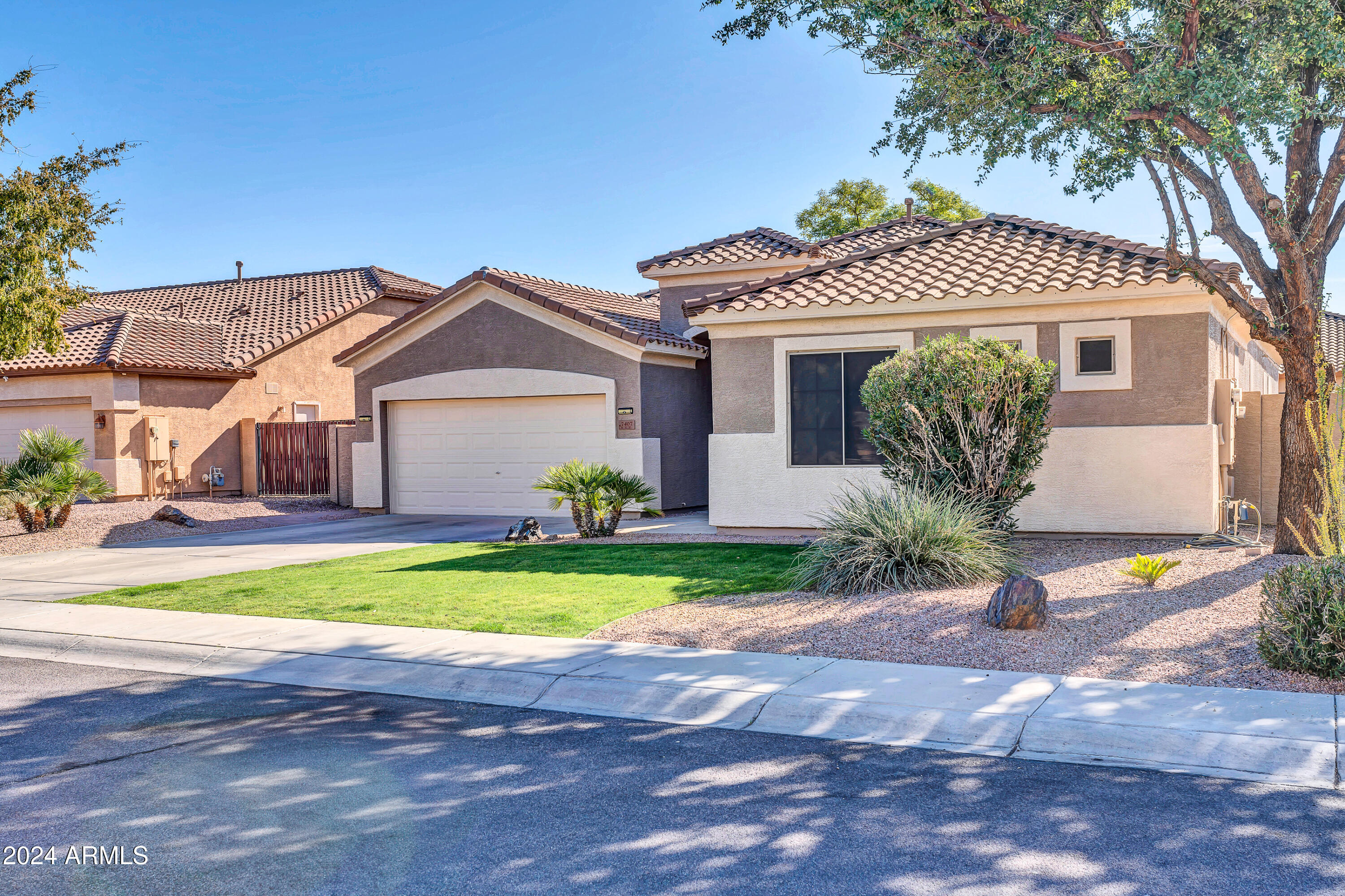 7407 W TETHER Trail