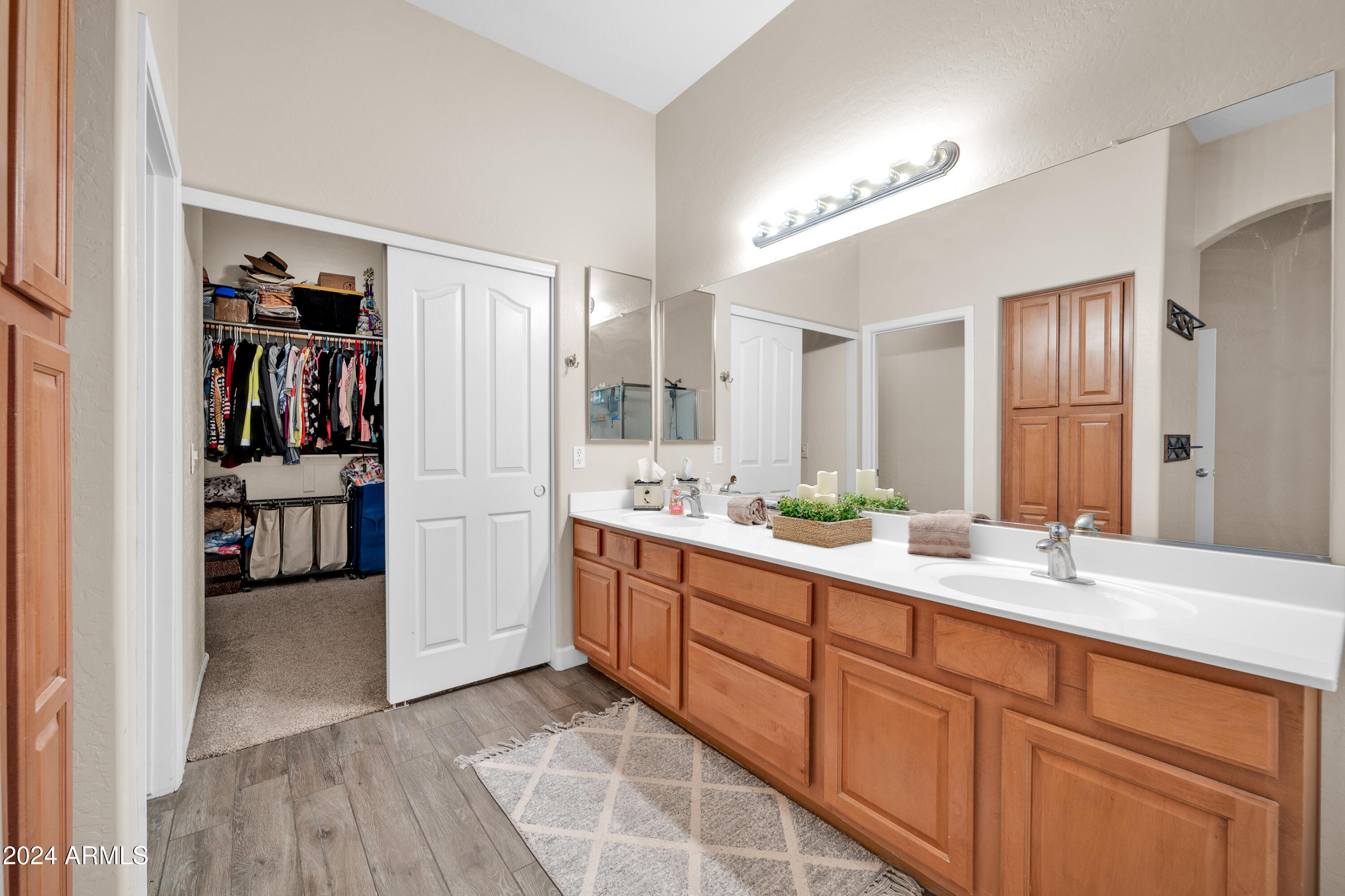 7407 W TETHER Trail