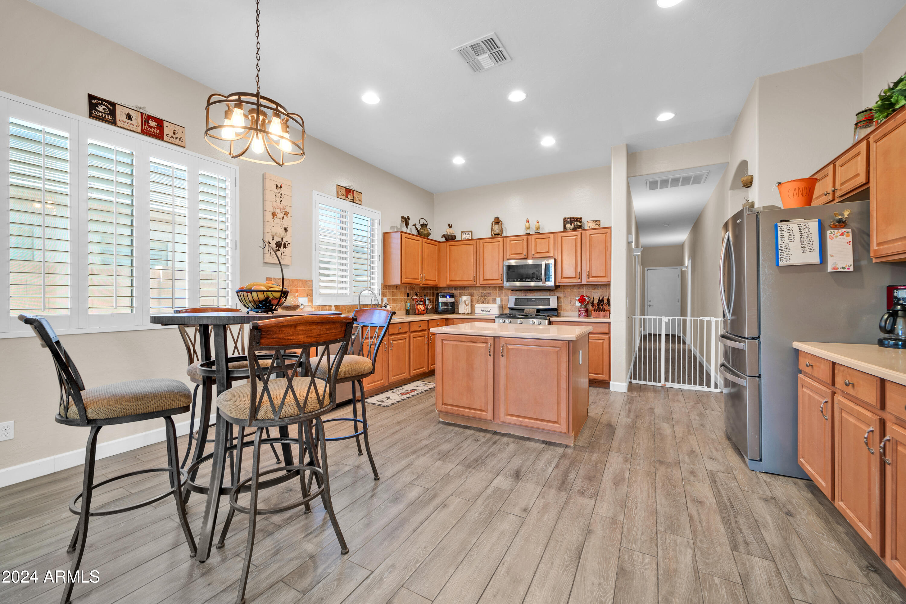 7407 W TETHER Trail