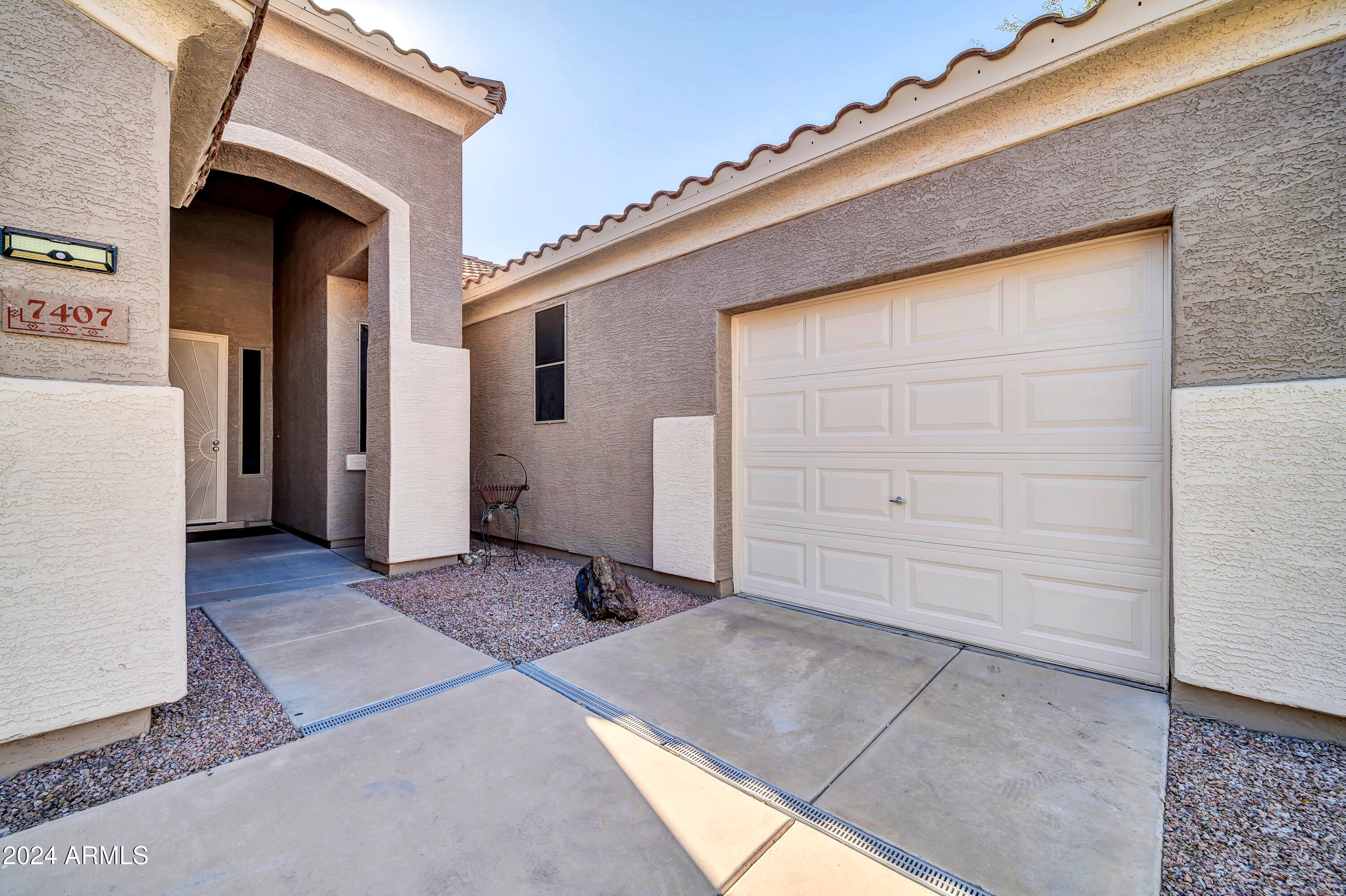 7407 W TETHER Trail