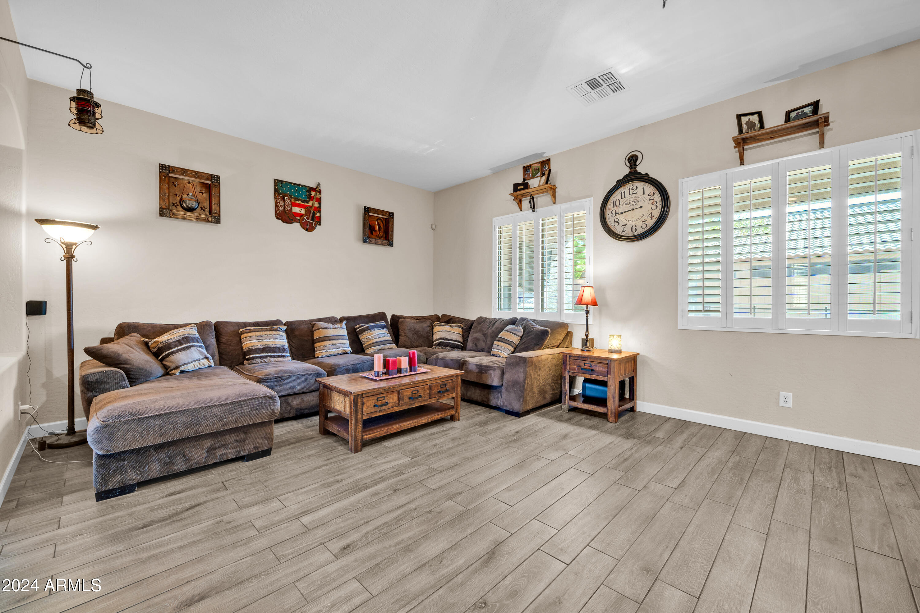 7407 W TETHER Trail