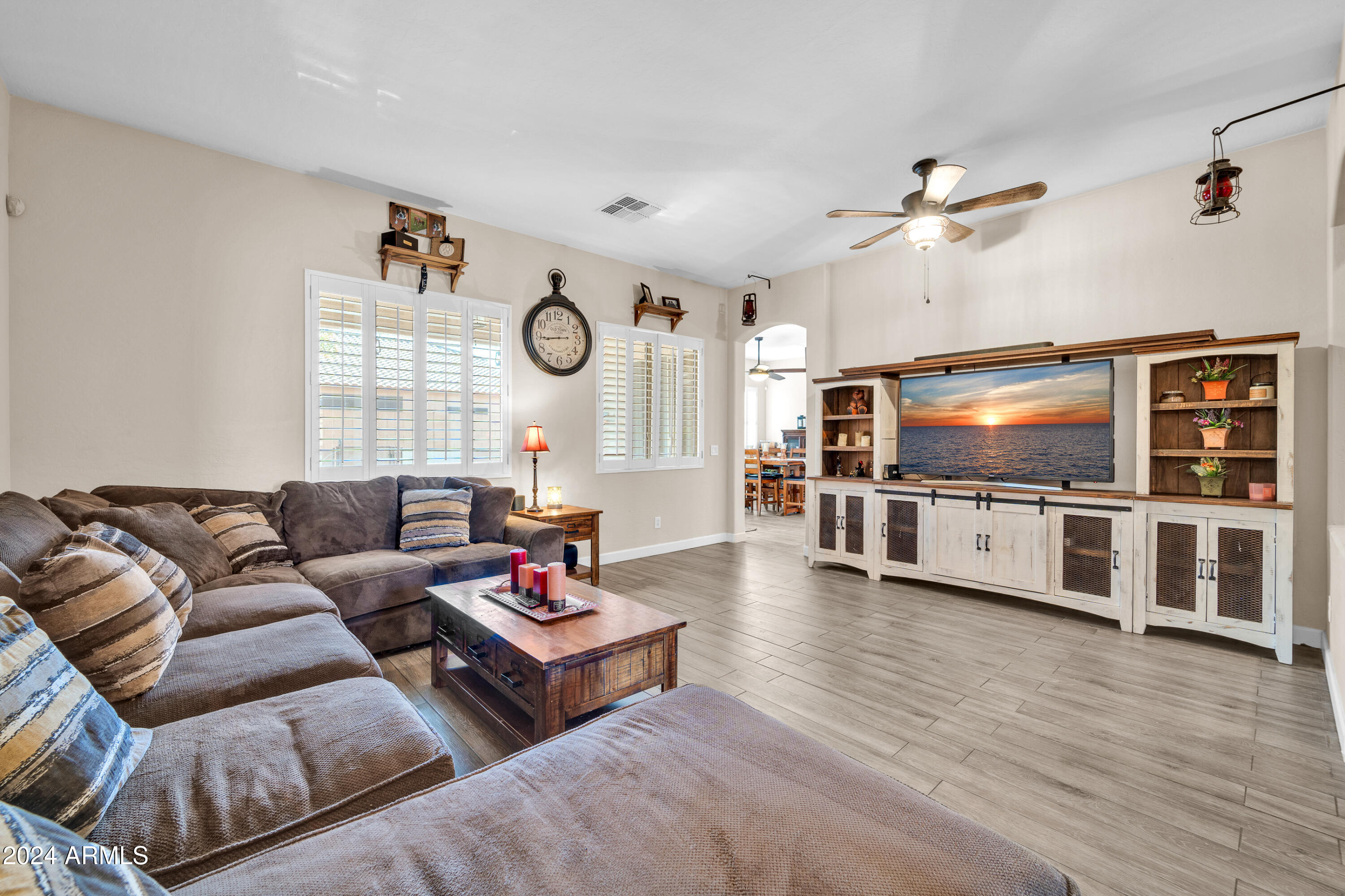 7407 W TETHER Trail