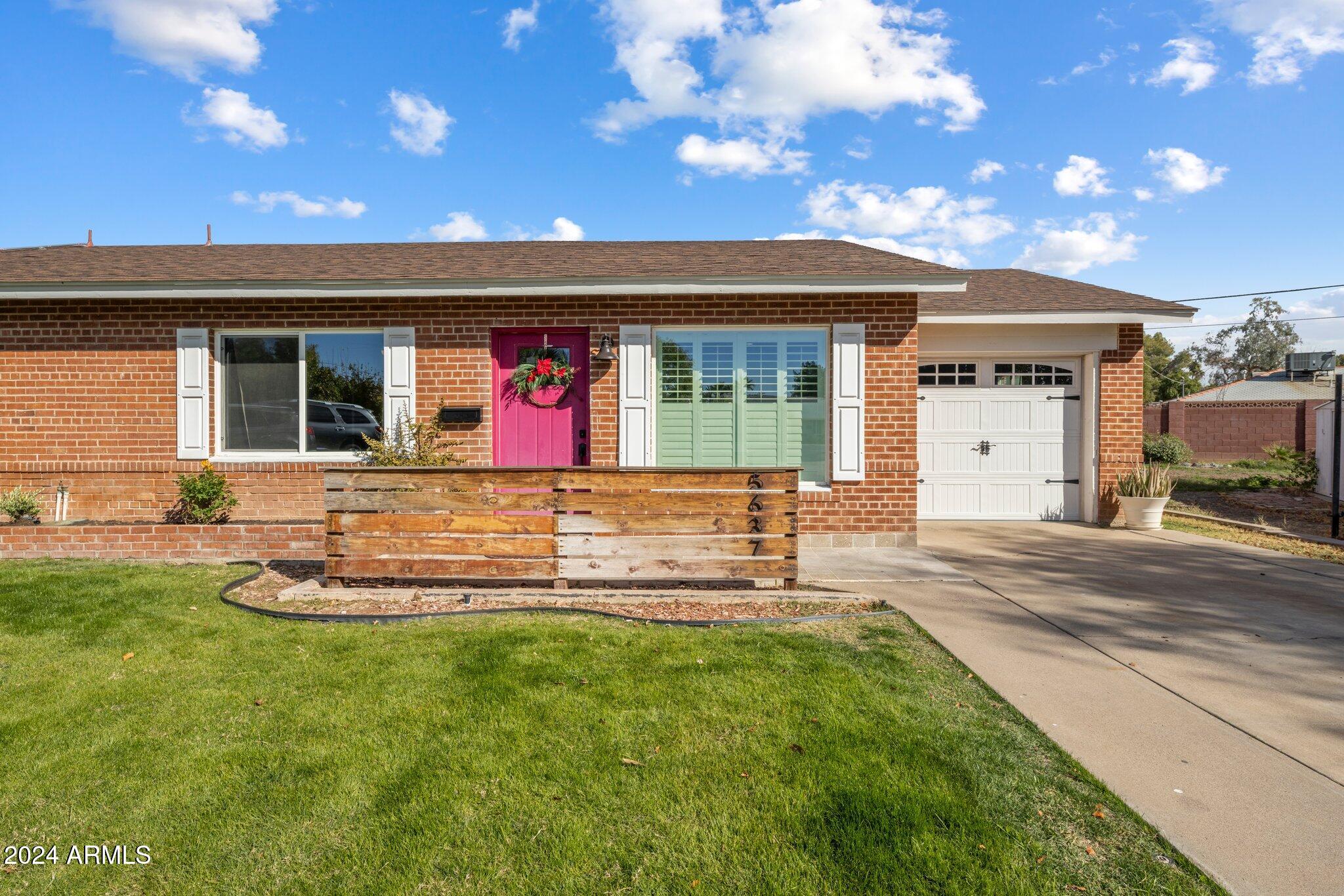 5637 N 8TH Drive