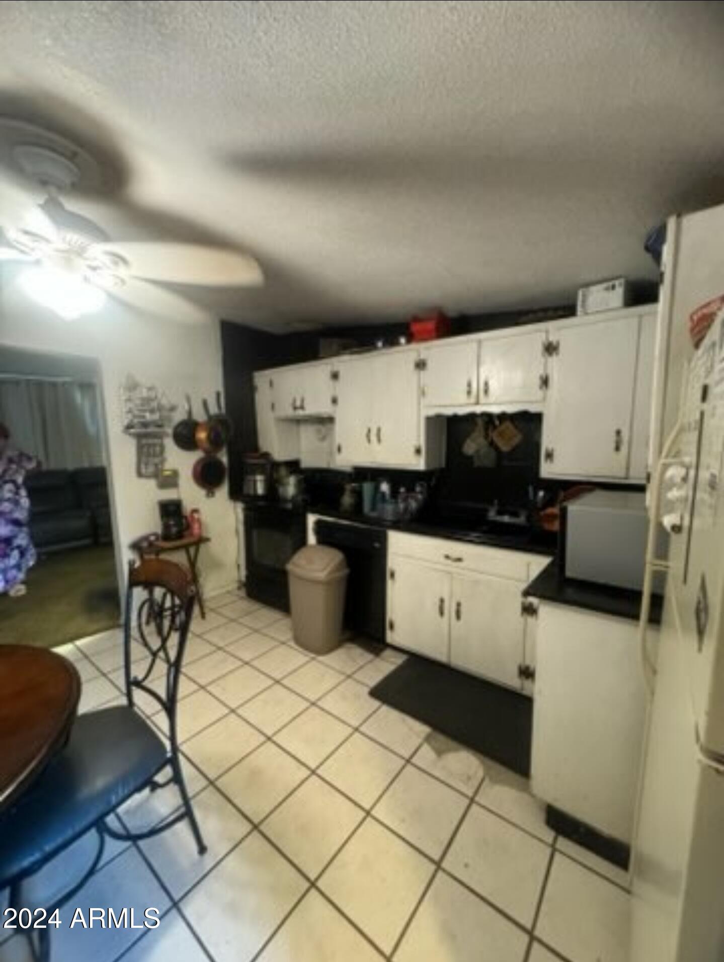 2417 E Mobile Lane