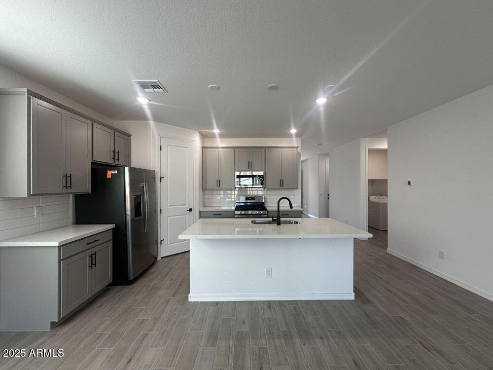 22856 E ROUNDUP Way
