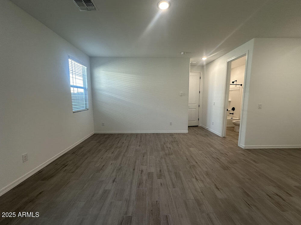 22856 E ROUNDUP Way
