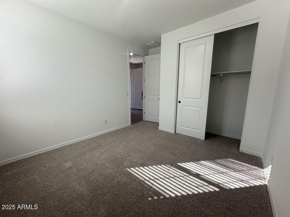22856 E ROUNDUP Way