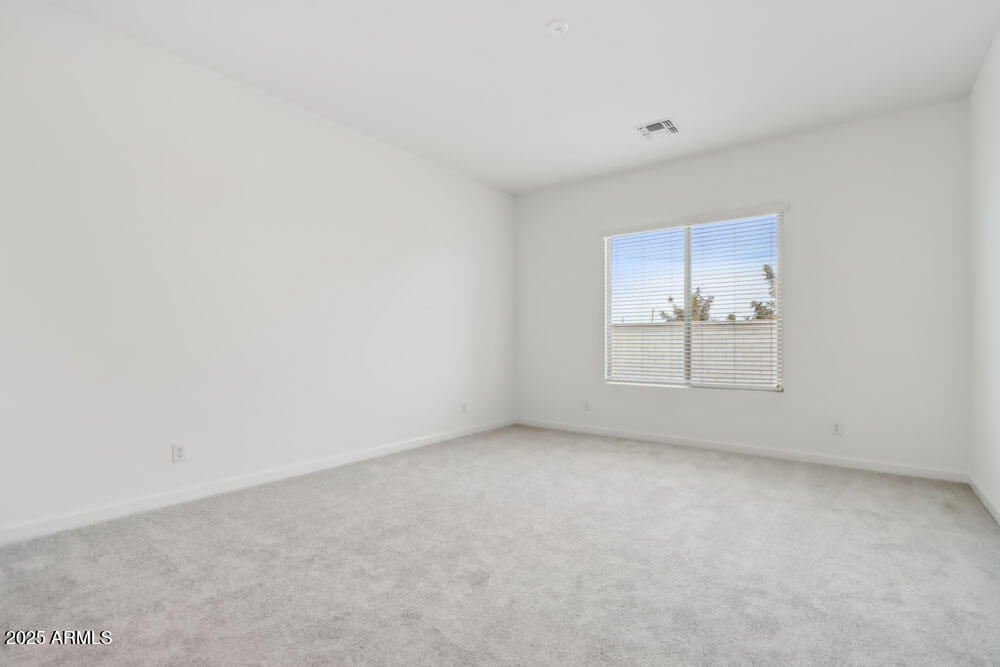 11512 E UTAH Avenue