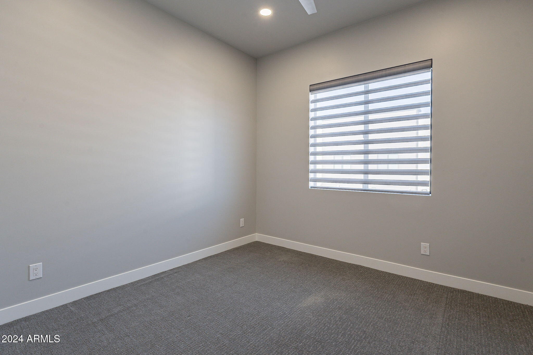 2645 E OSBORN Road, 3