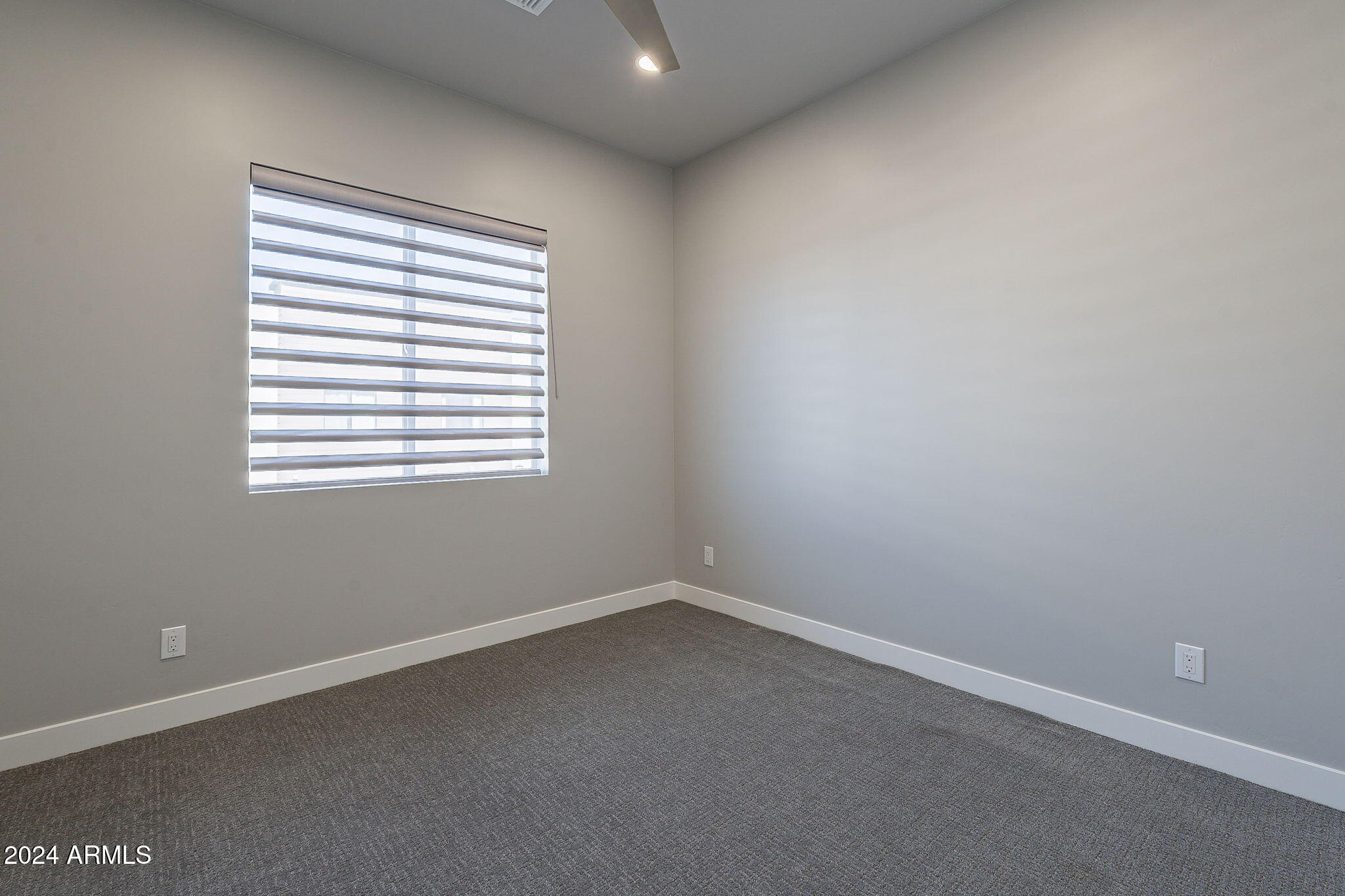 2645 E OSBORN Road, 3