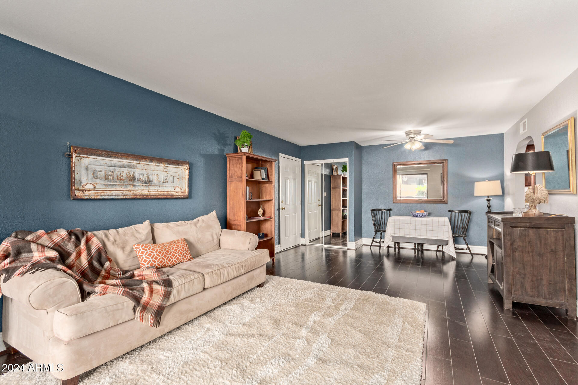 3825 E CAMELBACK Road 109