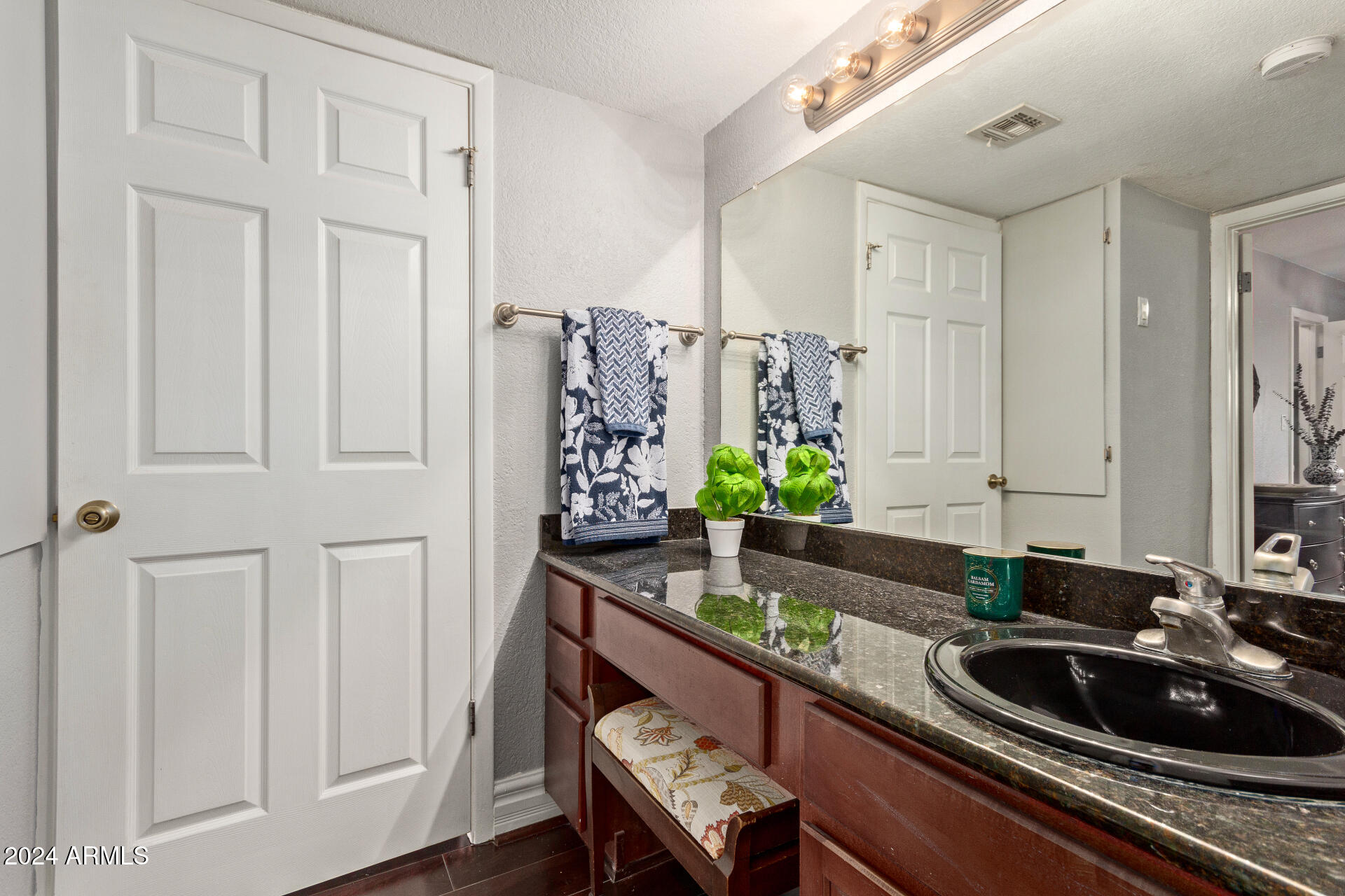 3825 E CAMELBACK Road 109