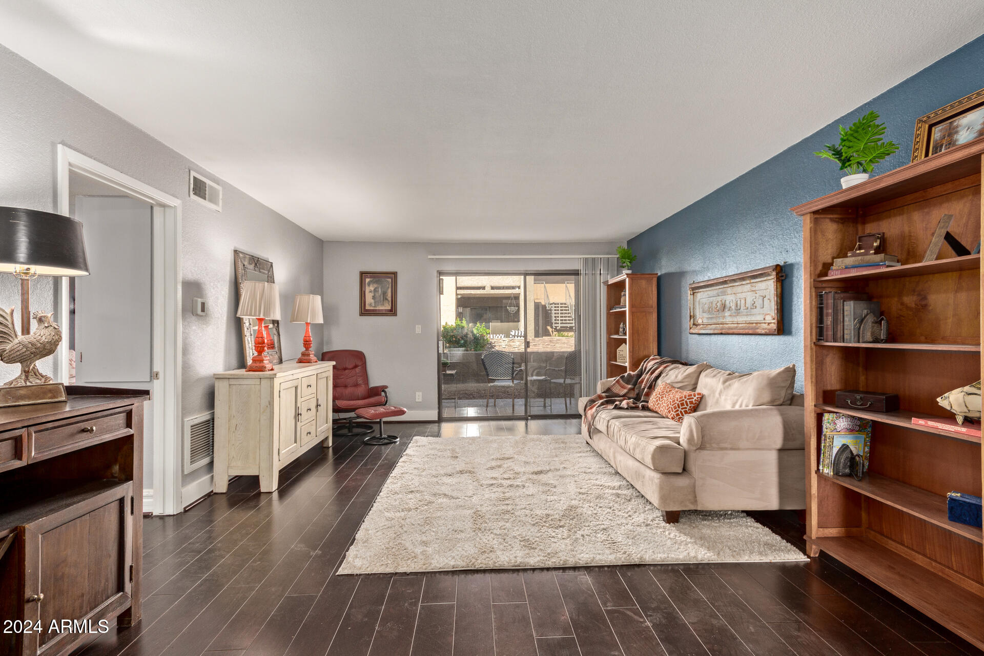 3825 E CAMELBACK Road 109
