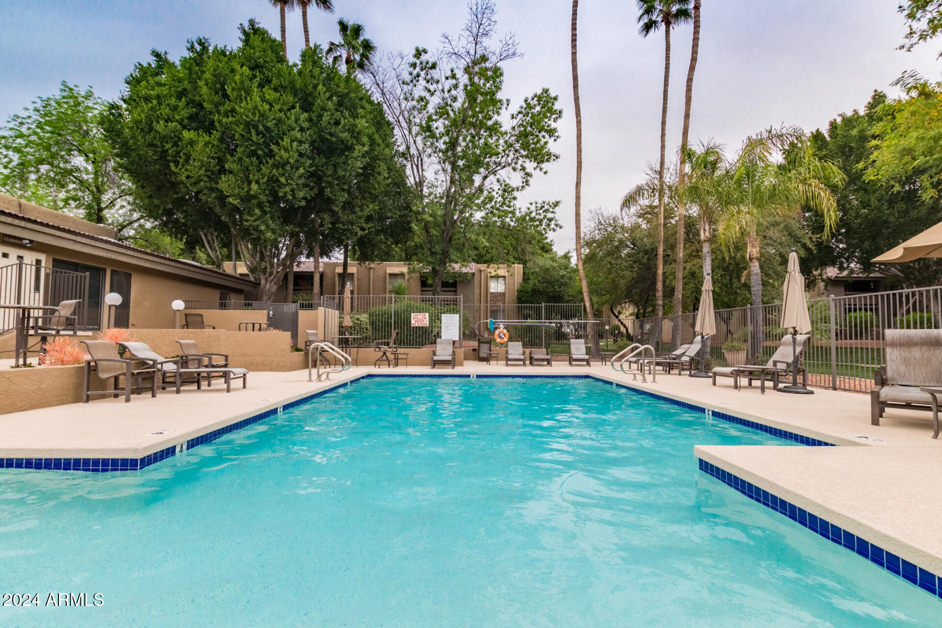 3825 E CAMELBACK Road 109