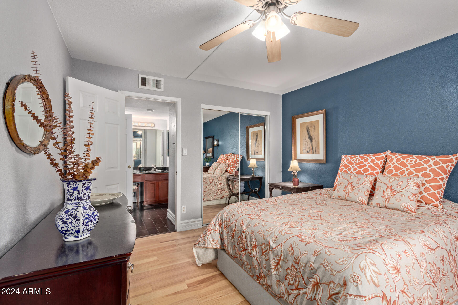 3825 E CAMELBACK Road 109