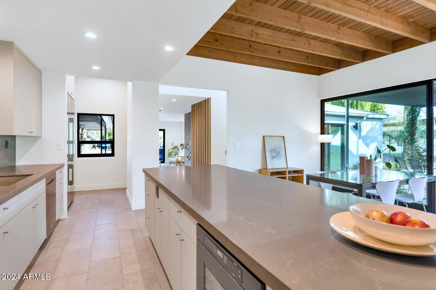 221 E 14TH Street