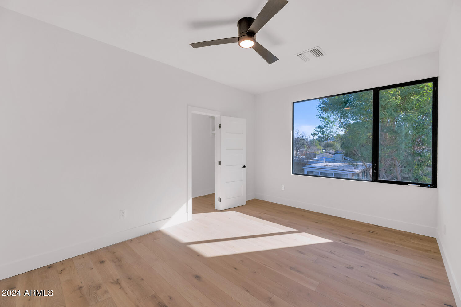 221 E 14TH Street