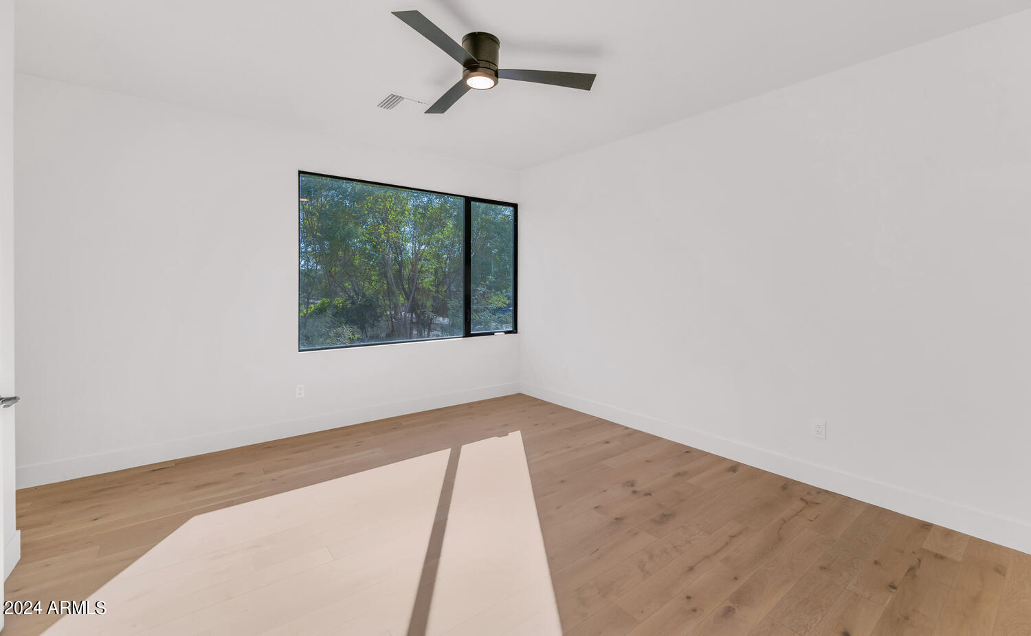 221 E 14TH Street