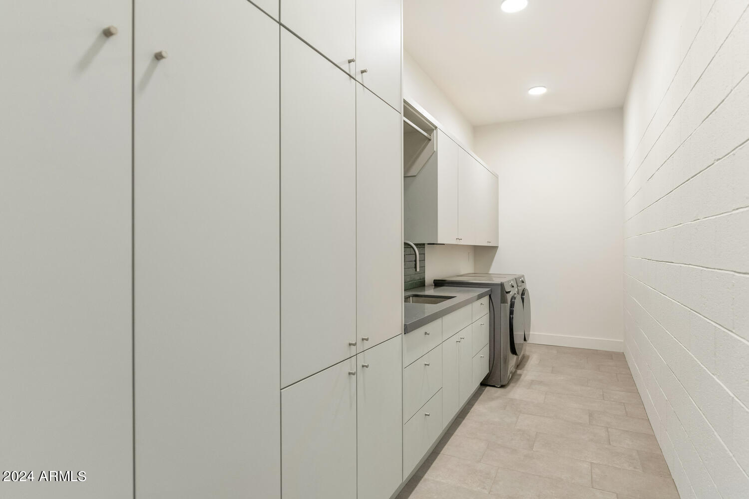 221 E 14TH Street
