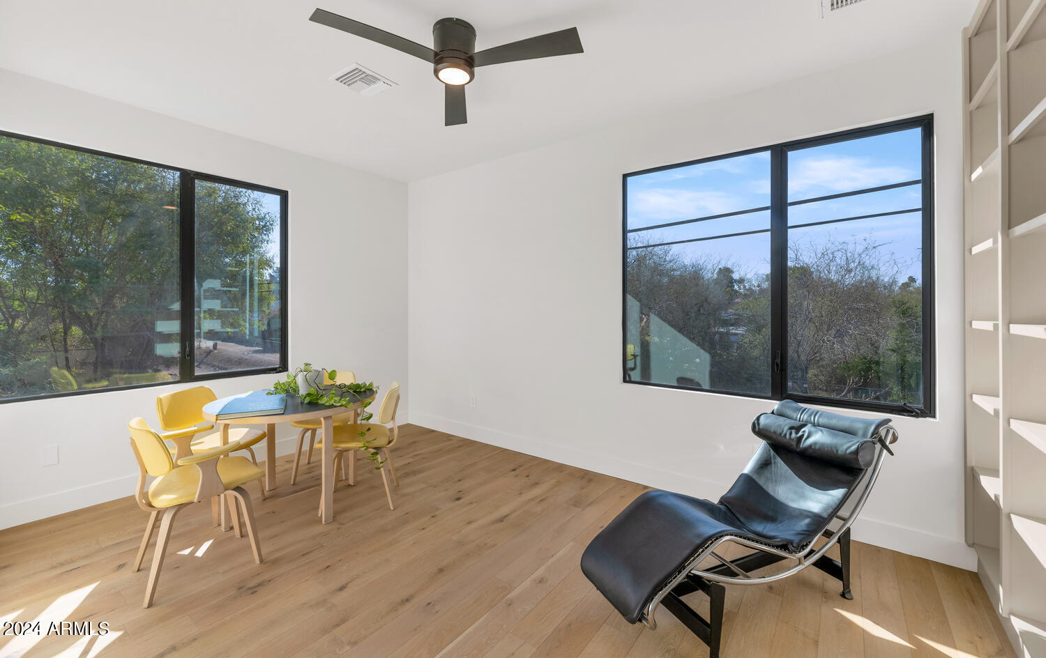 221 E 14TH Street