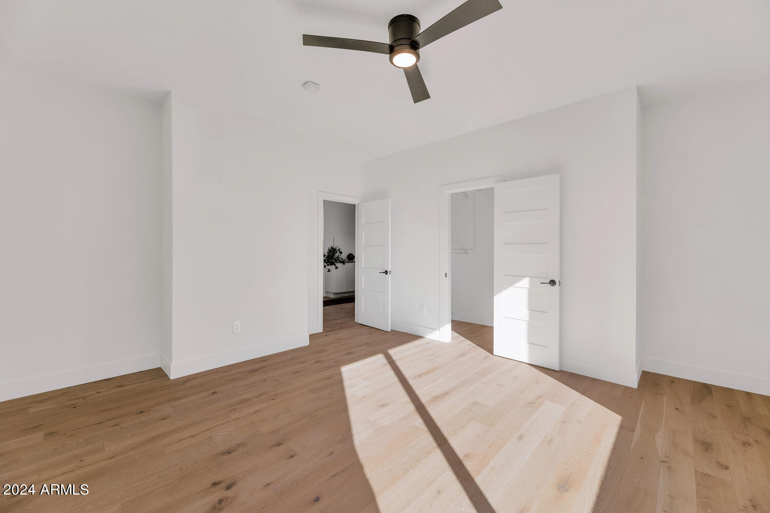 221 E 14TH Street
