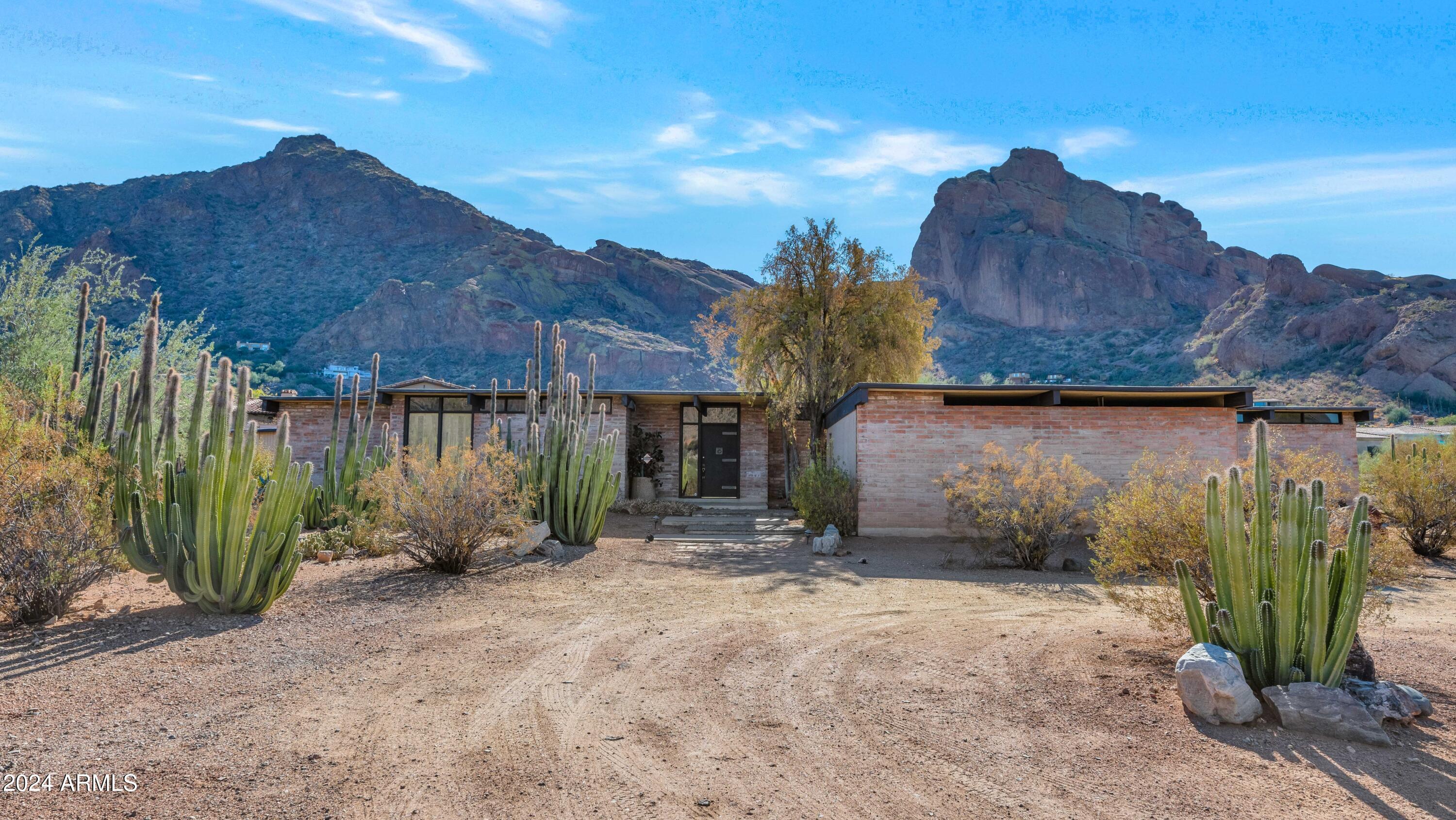 6105 N CAMELBACK MANOR Drive 16