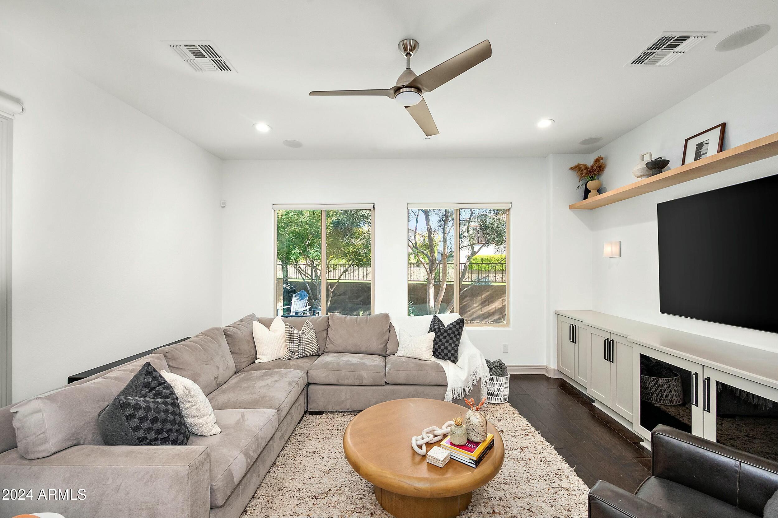 21415 N 37TH Run