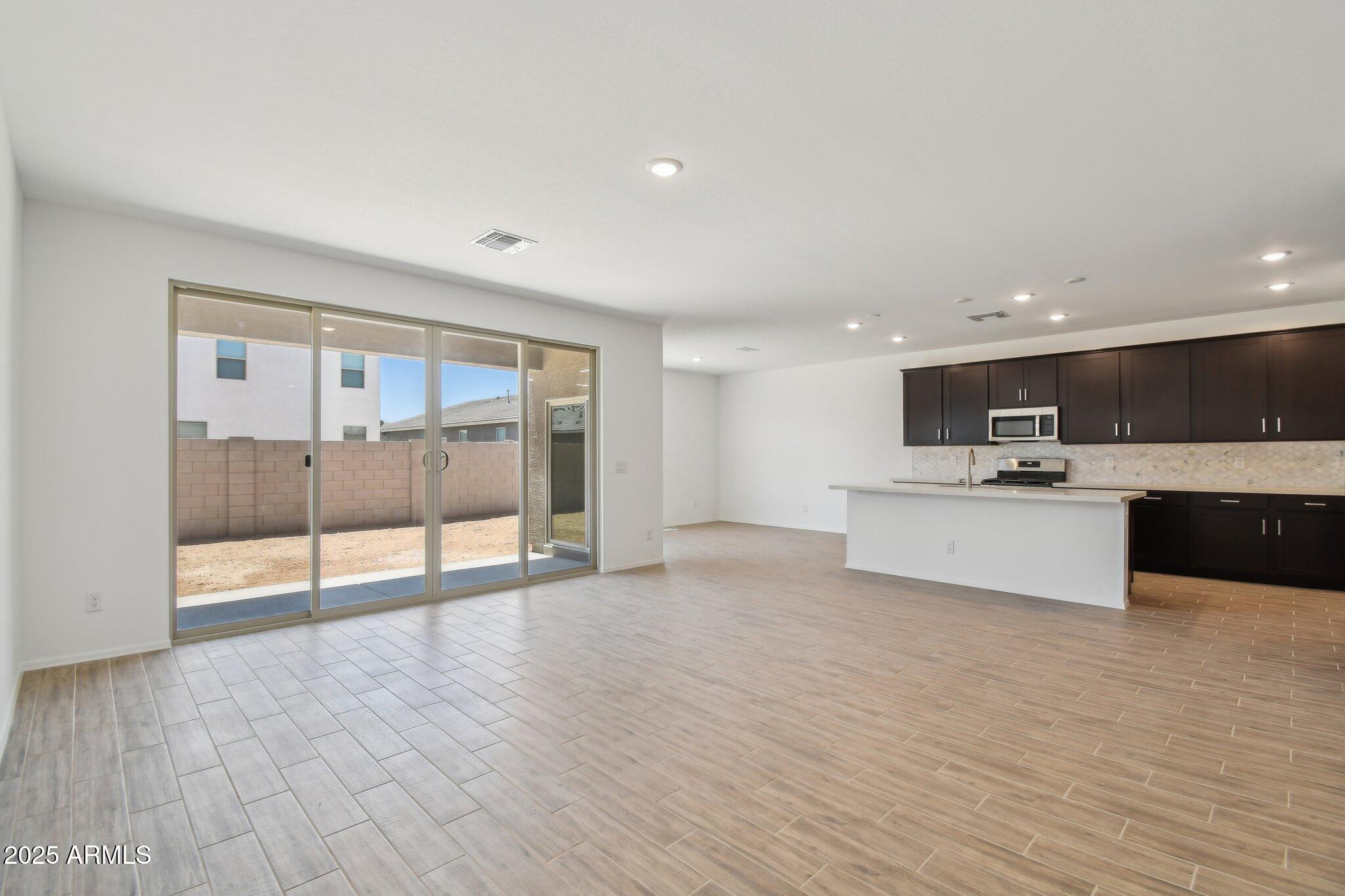 47267 W MELLEN Lane