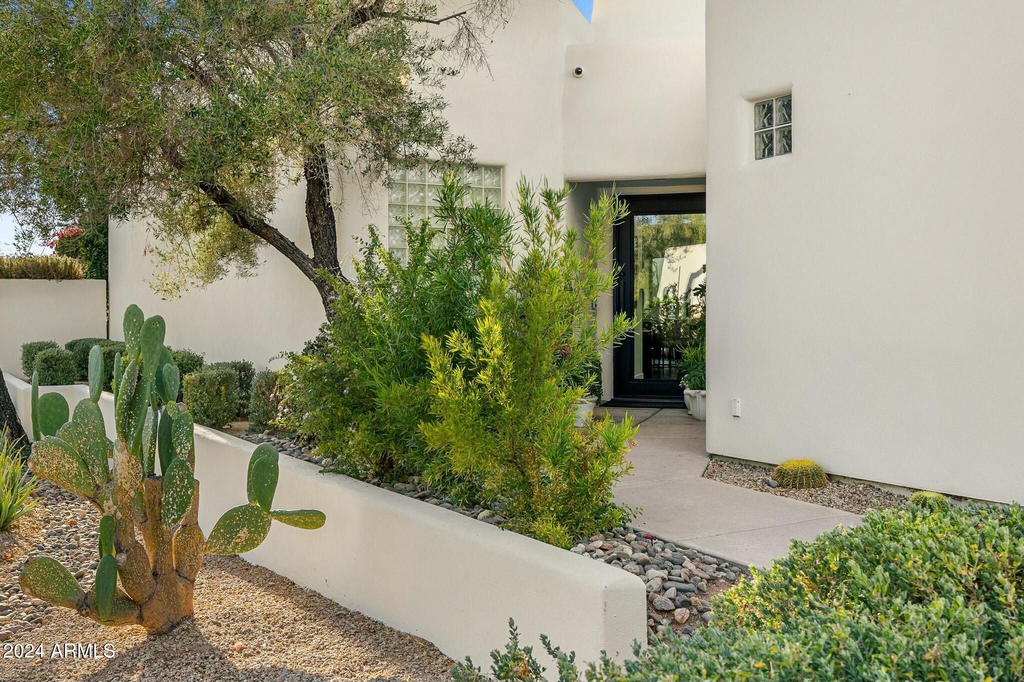 5101 N CASA BLANCA Drive 328