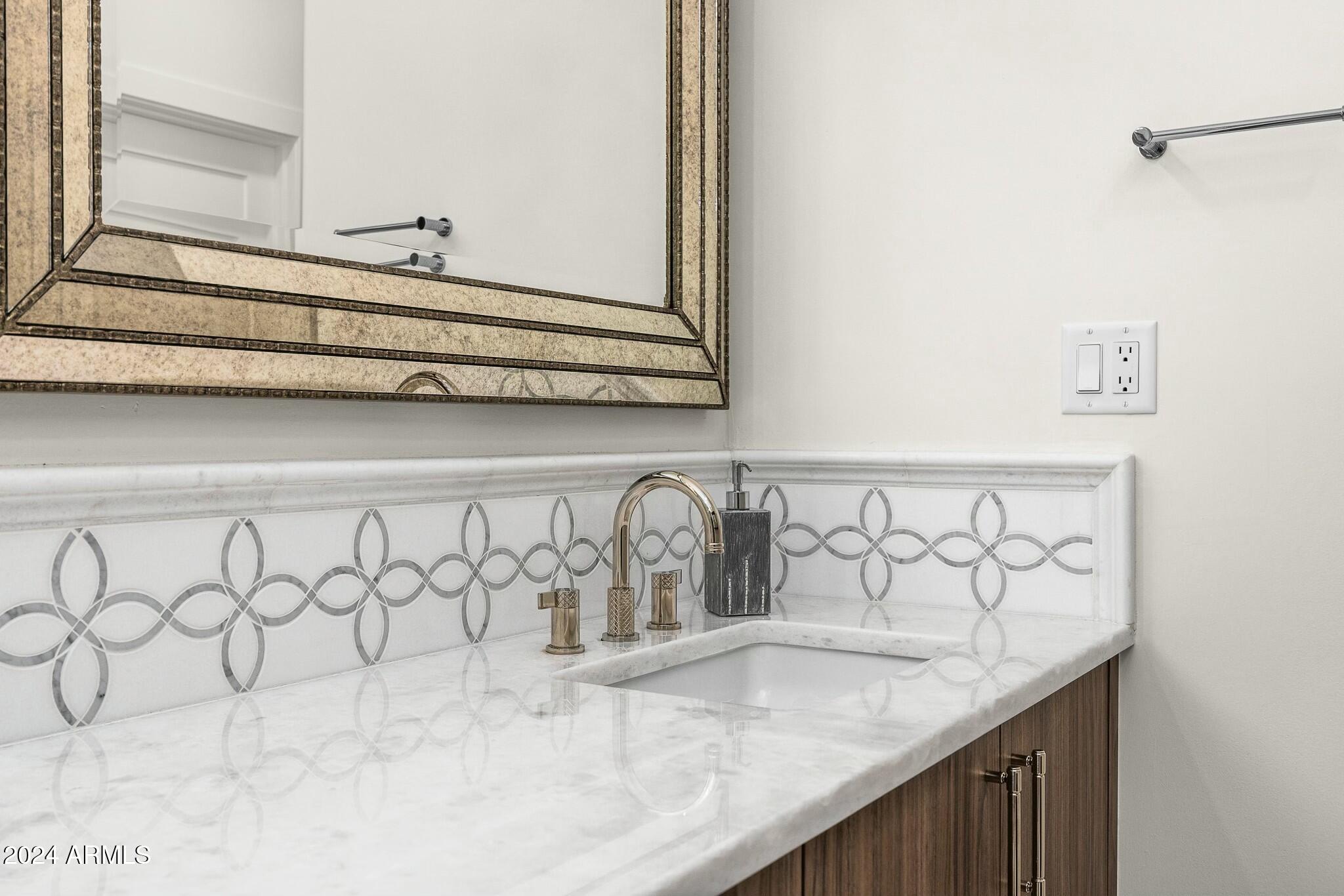 5101 N CASA BLANCA Drive 328