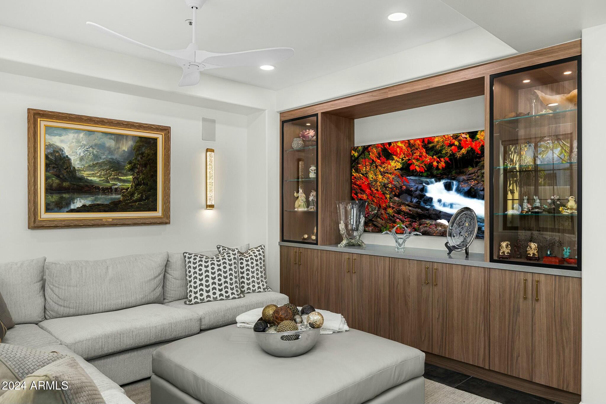 5101 N CASA BLANCA Drive 328