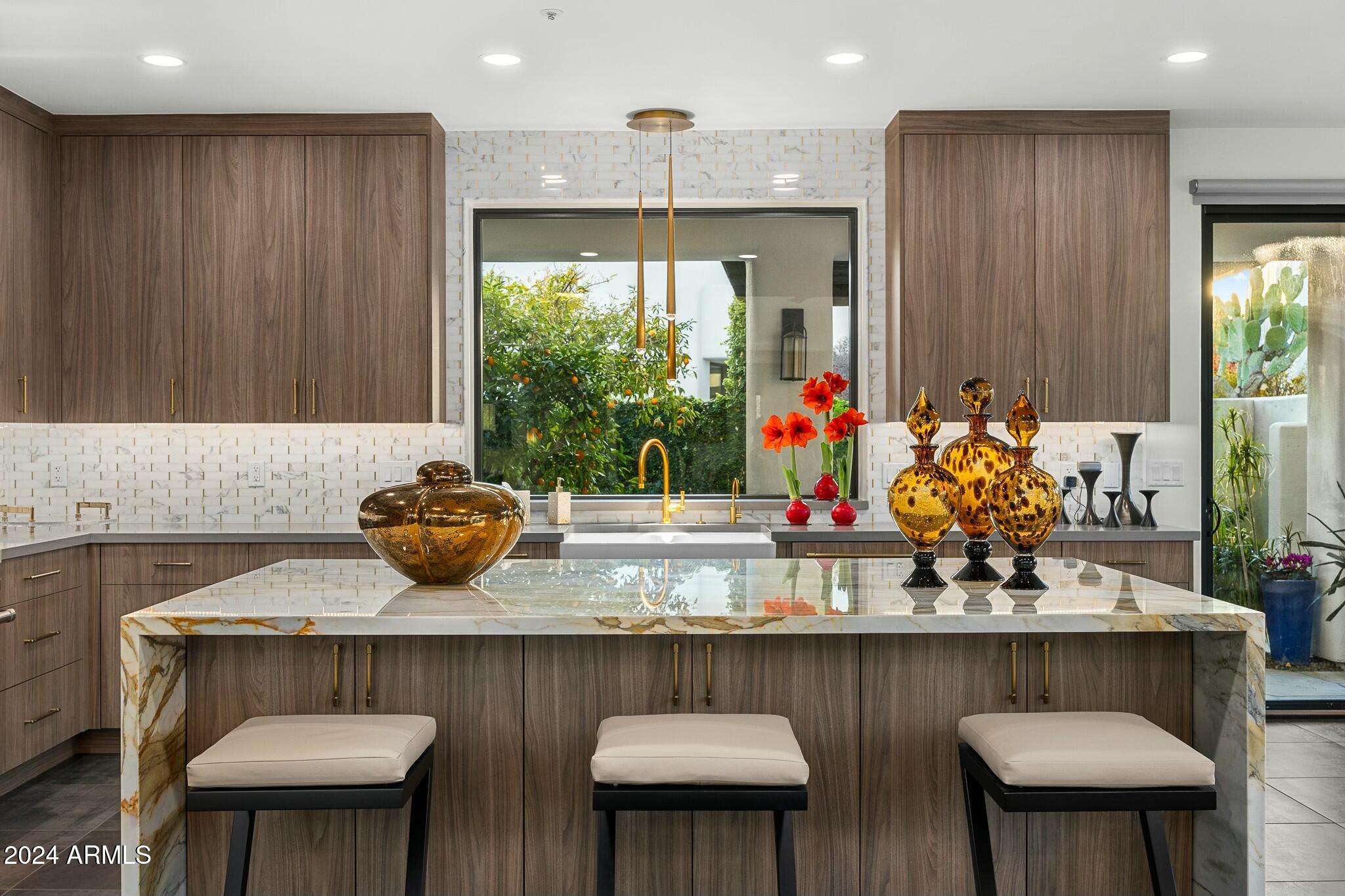 5101 N CASA BLANCA Drive 328