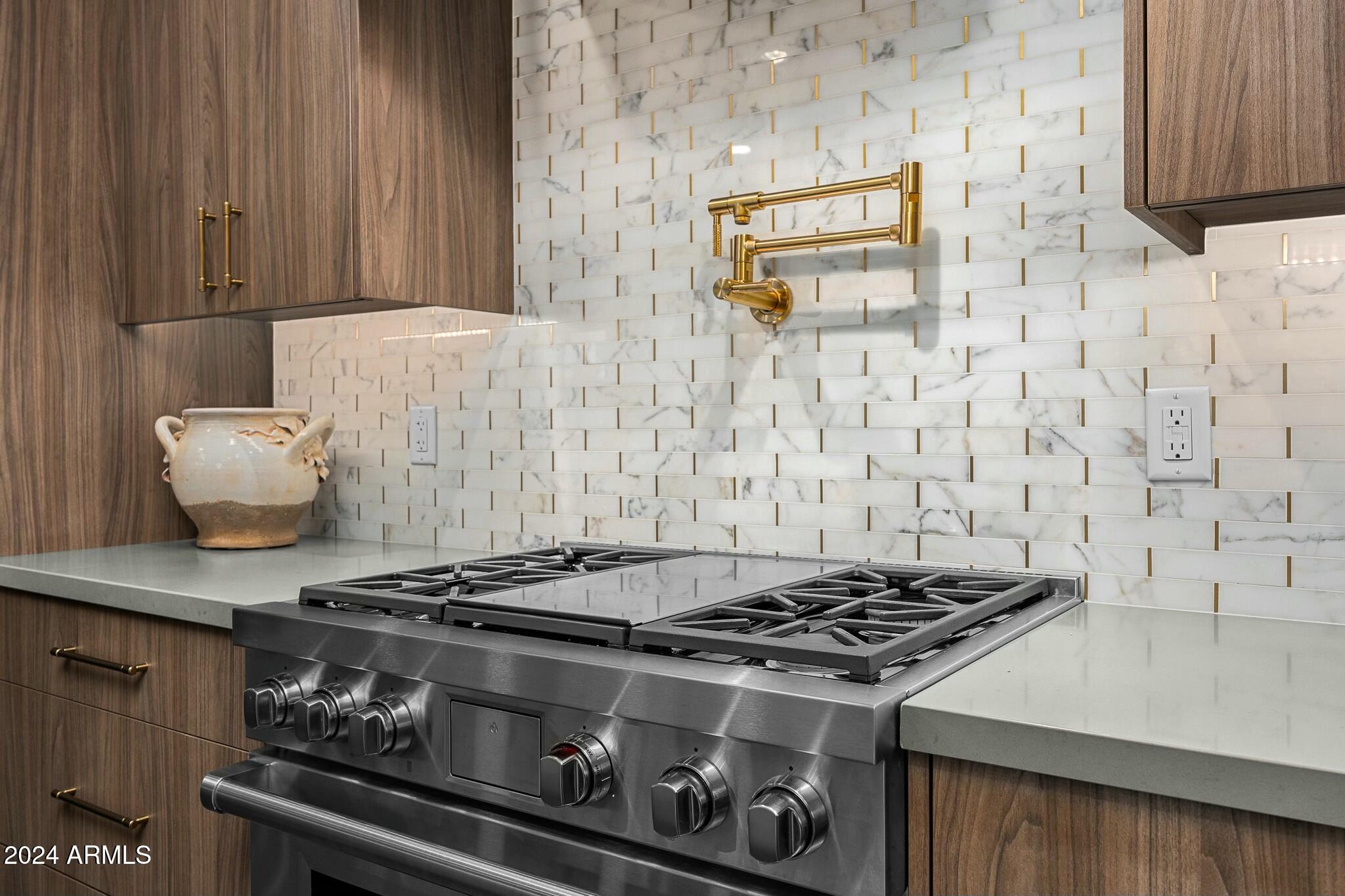 5101 N CASA BLANCA Drive 328