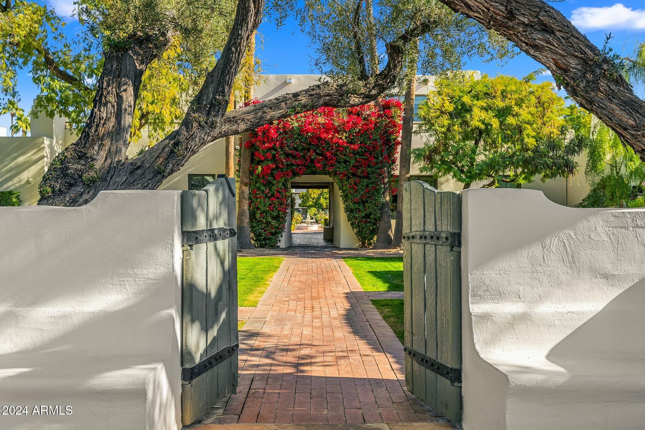 5101 N CASA BLANCA Drive 328