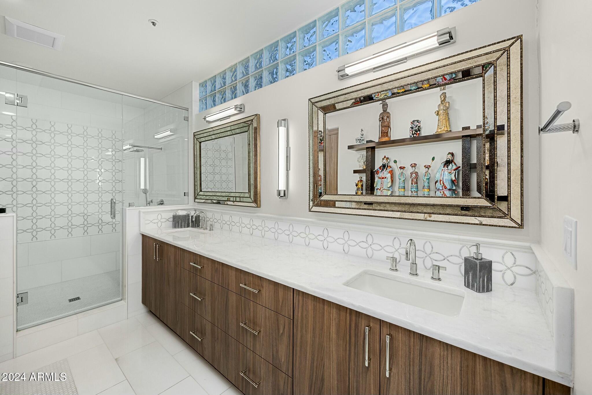5101 N CASA BLANCA Drive 328