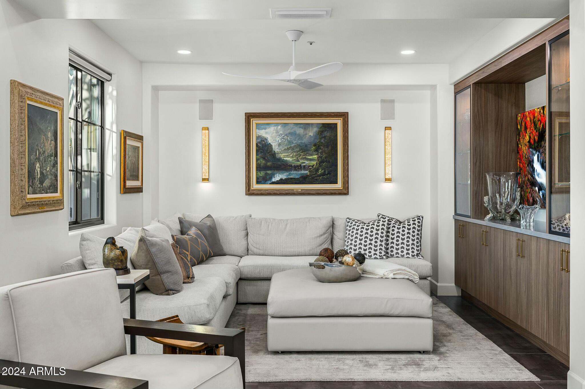5101 N CASA BLANCA Drive 328