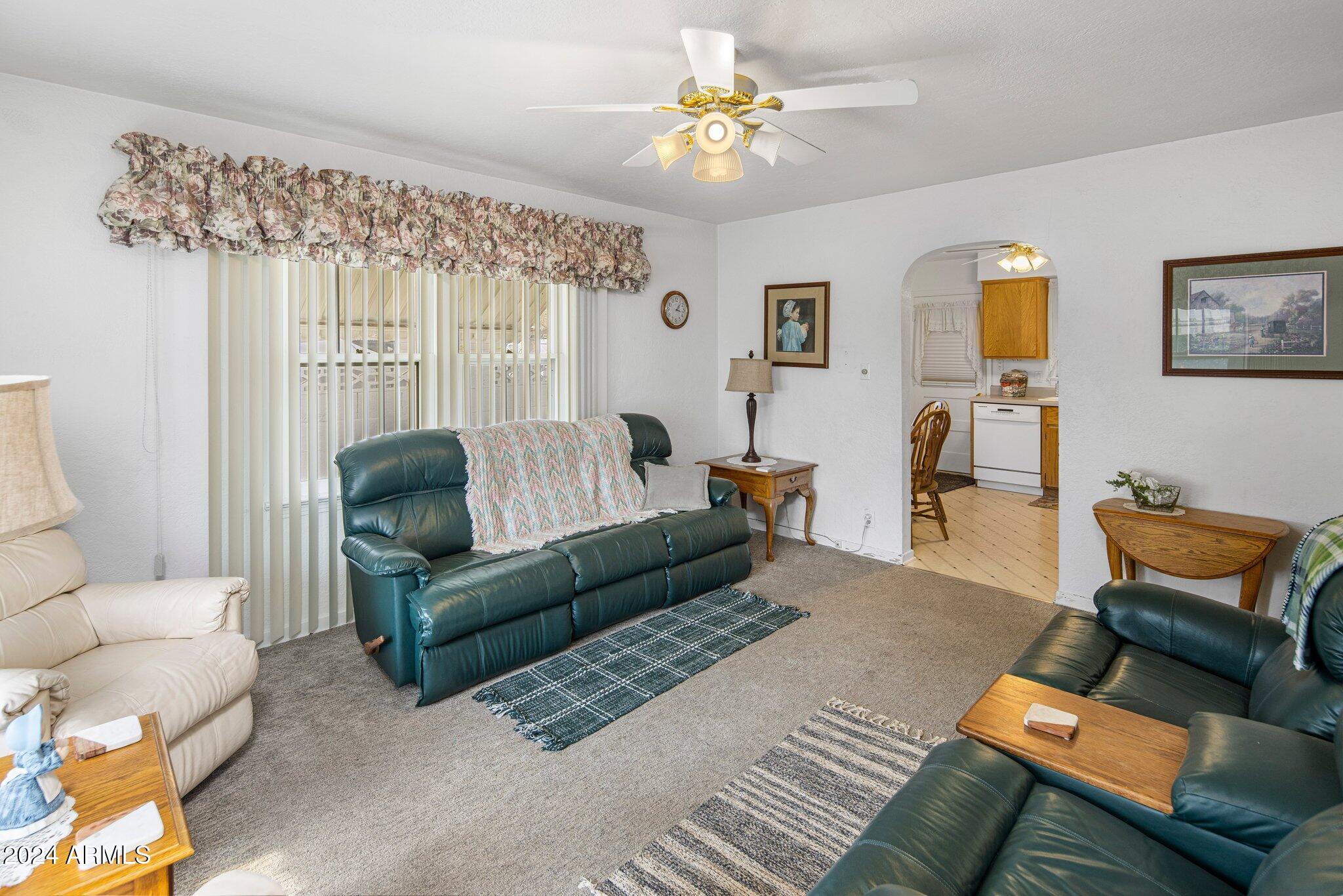 1140 E VOGEL Avenue