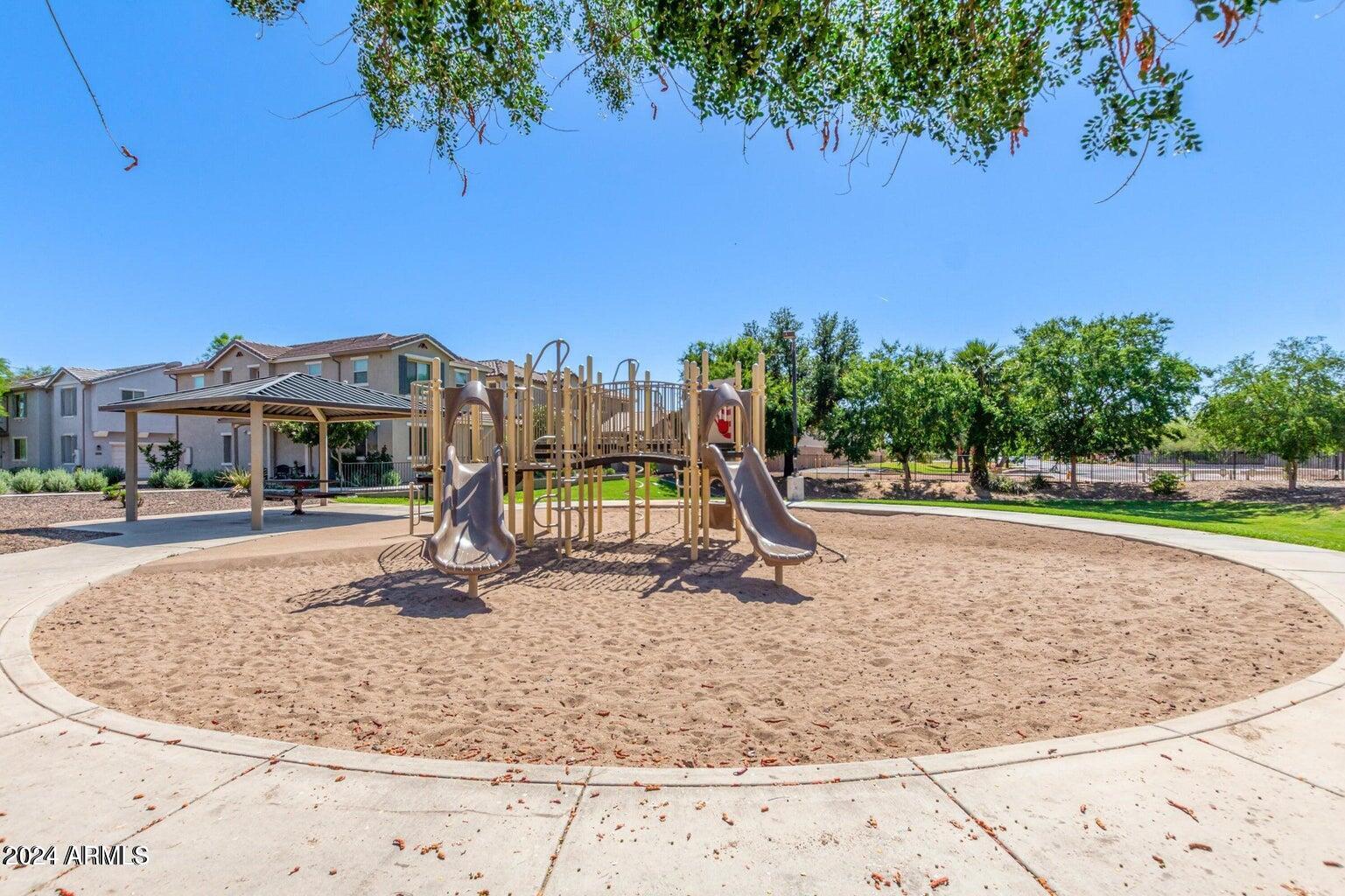 2535 N 73rd Drive