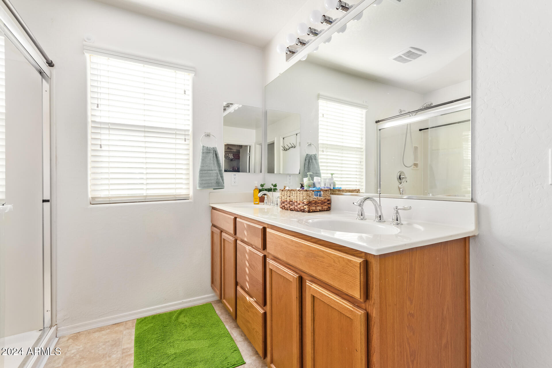 2535 N 73rd Drive