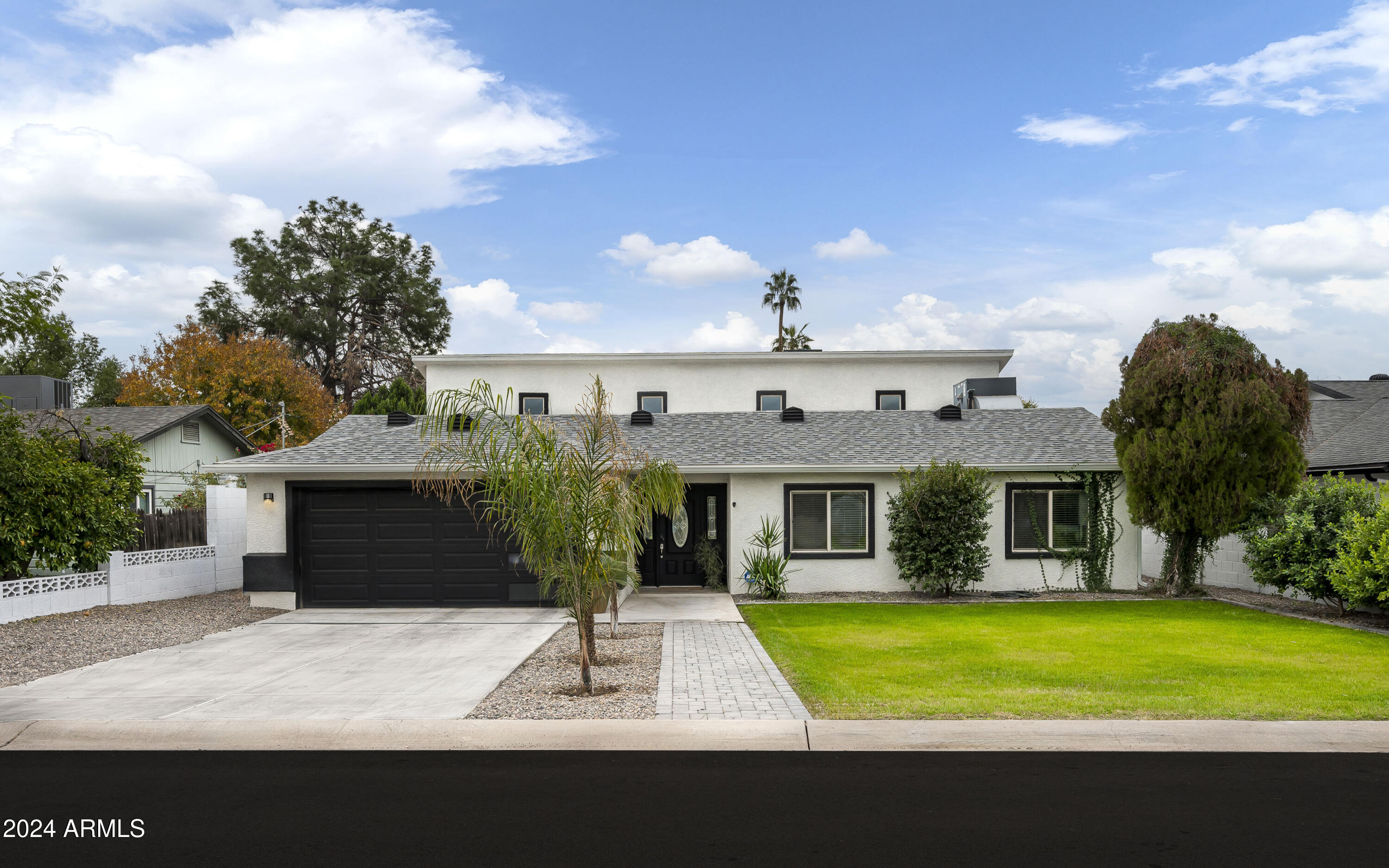 329 E BELMONT Avenue