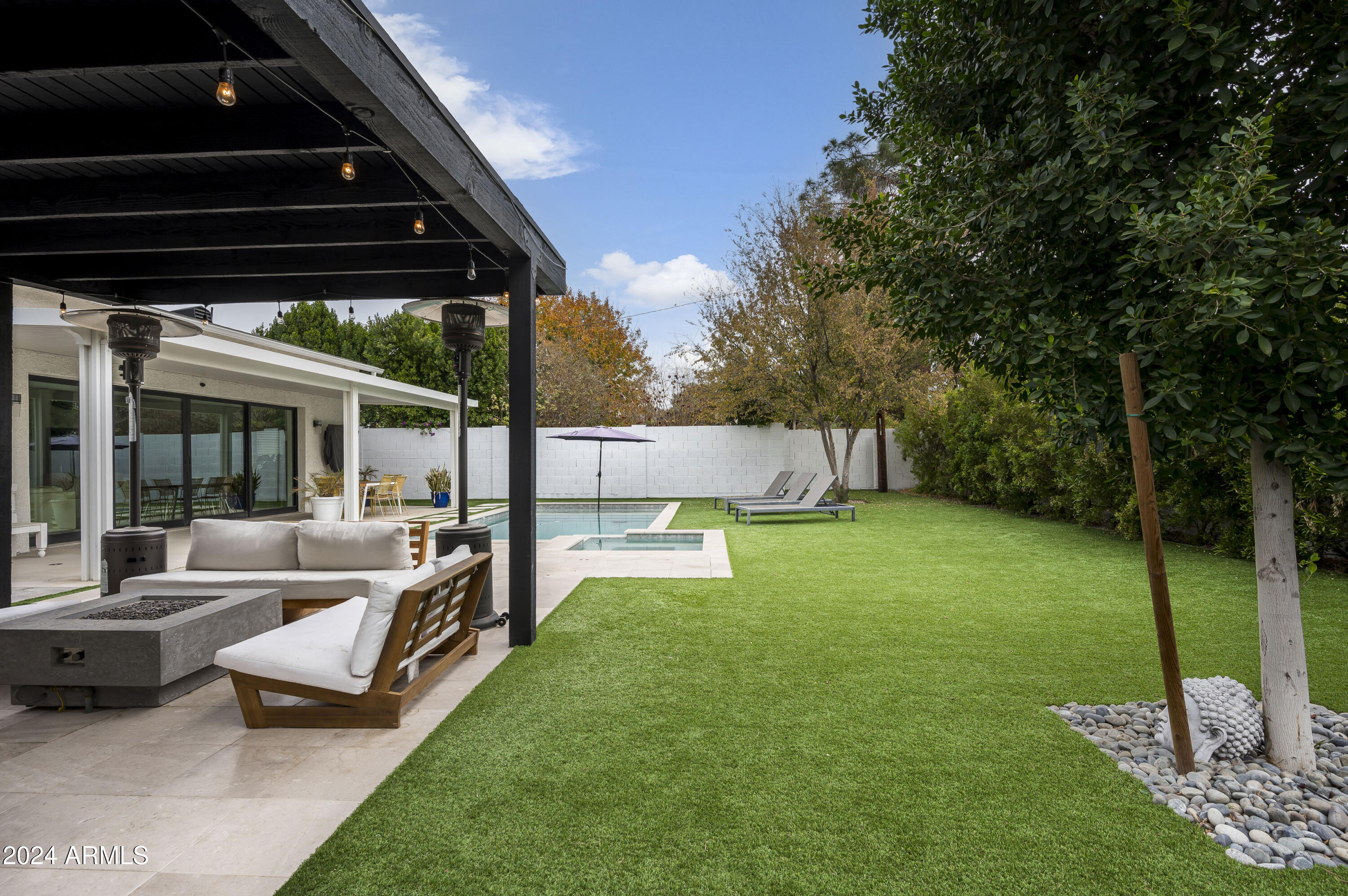 329 E BELMONT Avenue