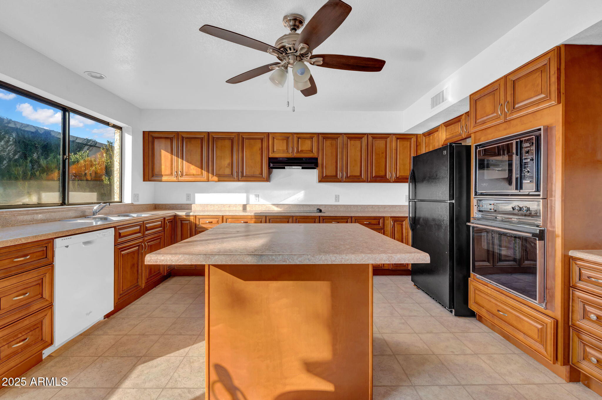 350 W MCLELLAN Road 7