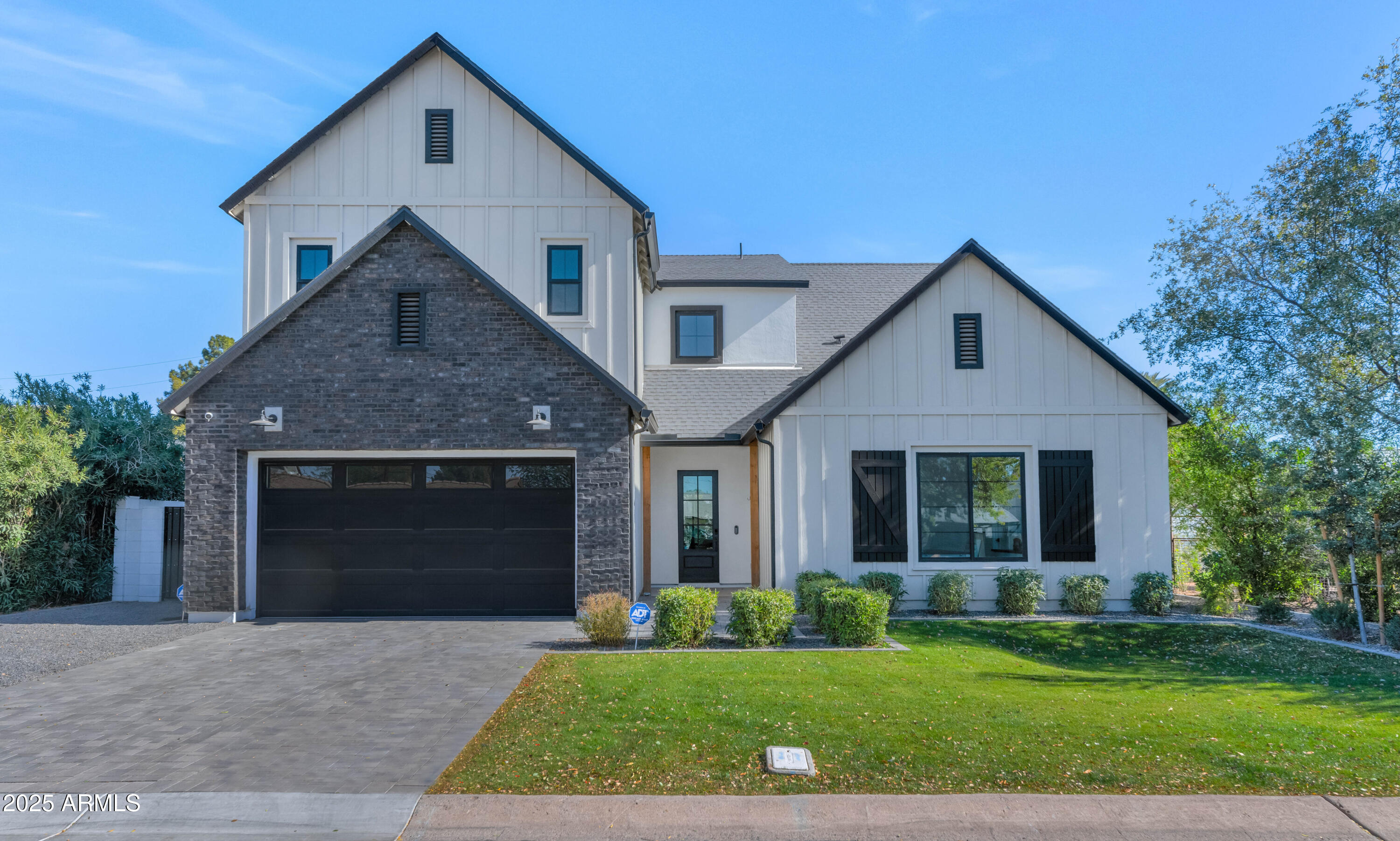 4511 N 38TH Place