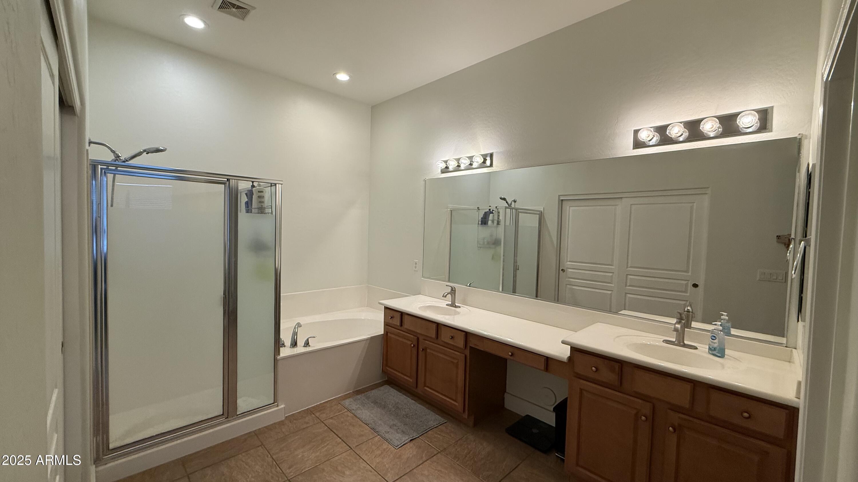 1412 W MARLIN Drive