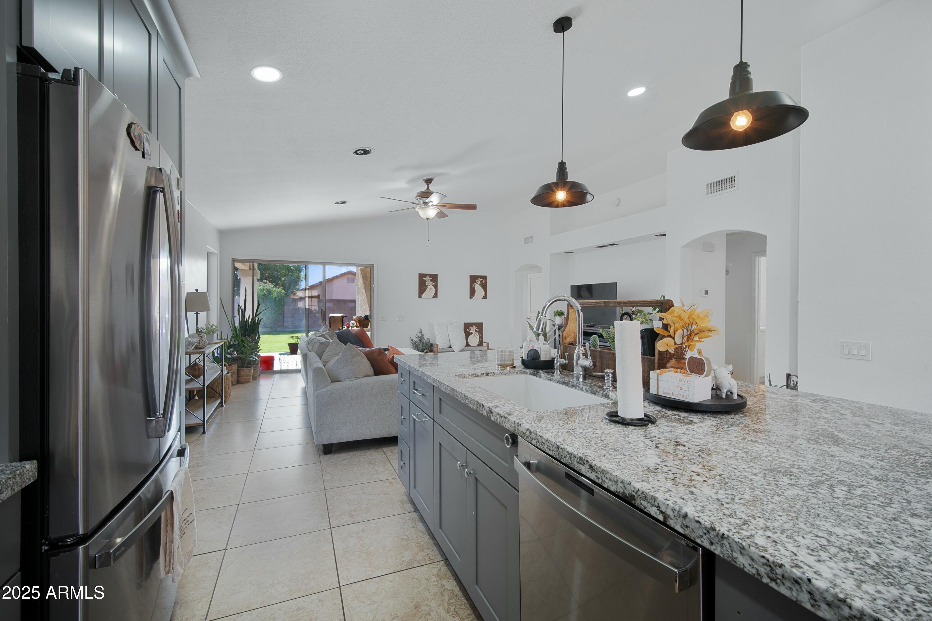 2519 E KNUDSEN Drive