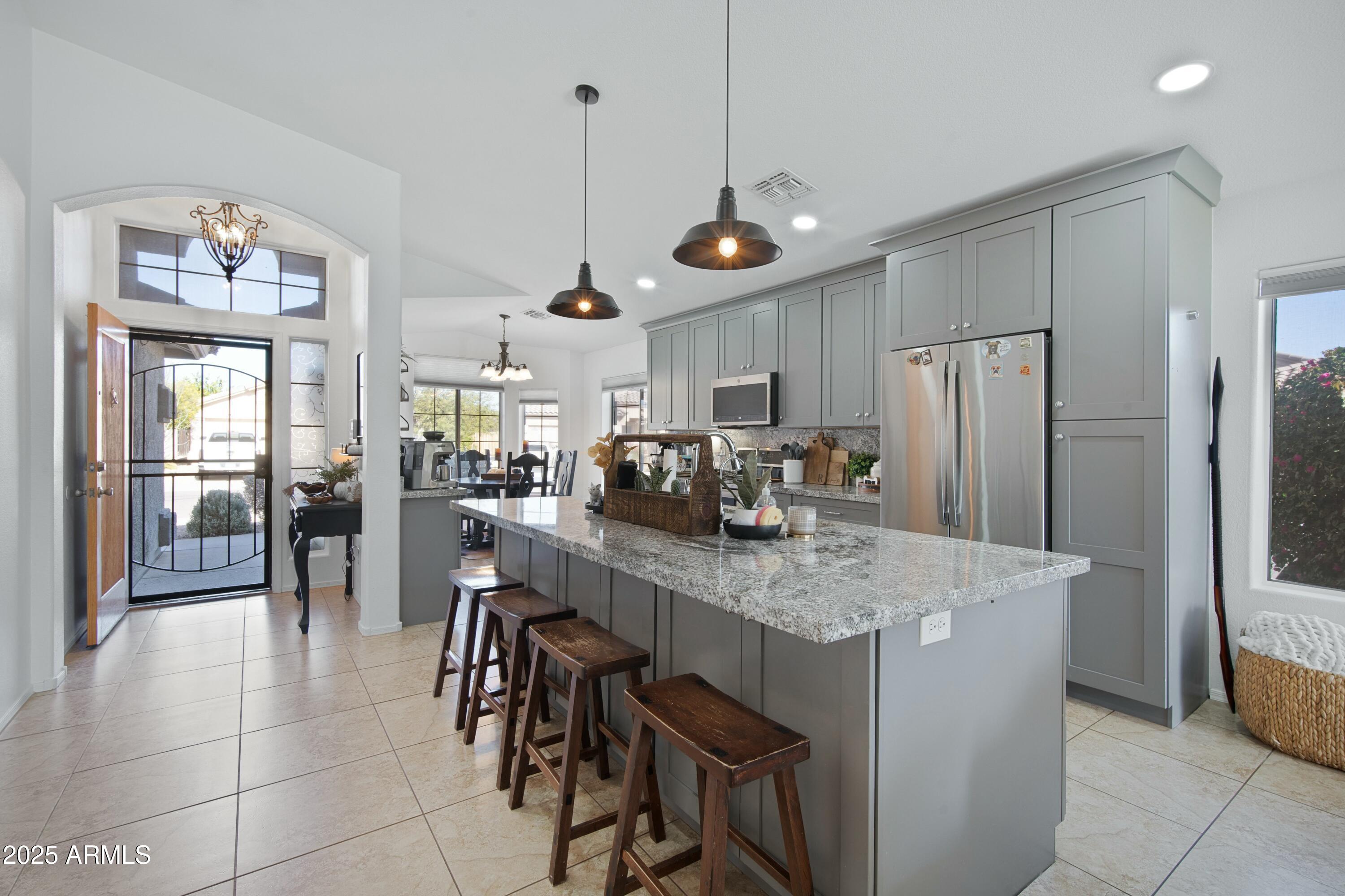 2519 E KNUDSEN Drive