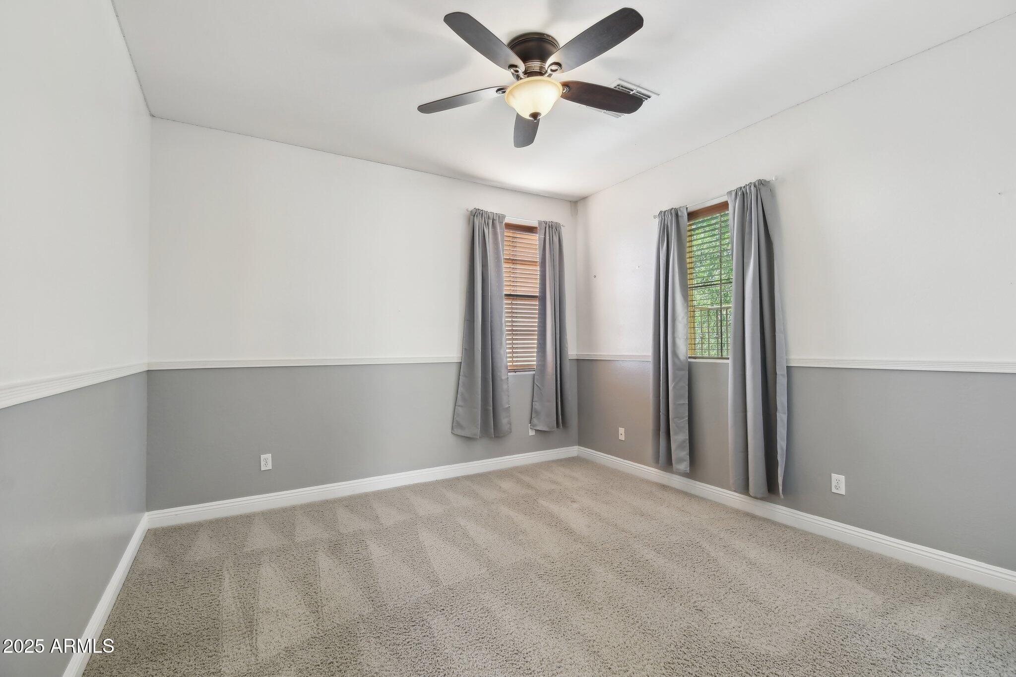 2507 W Vía Savelli