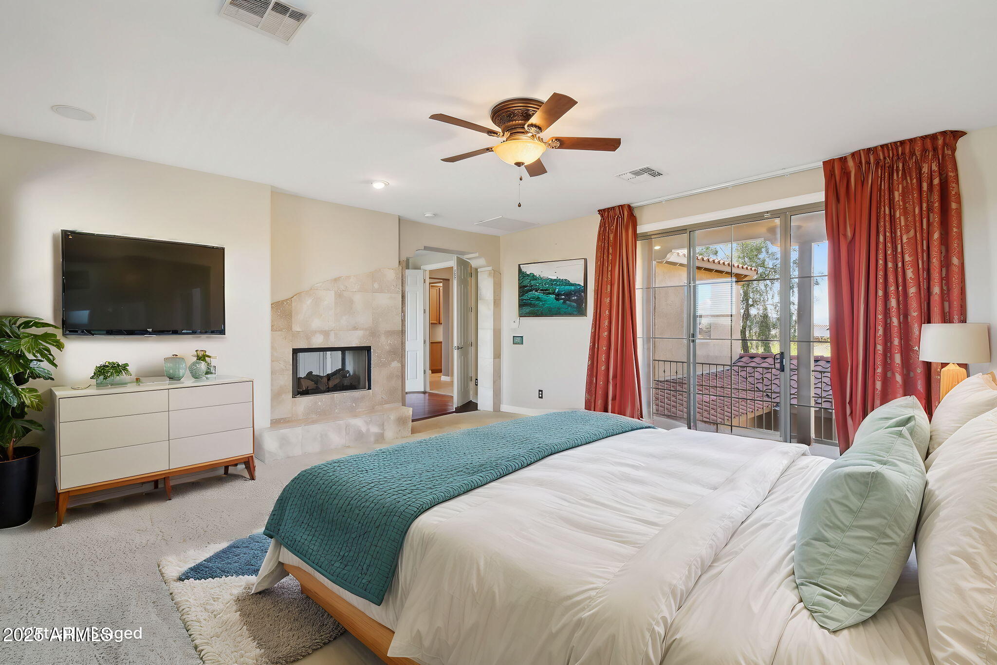 2507 W Vía Savelli