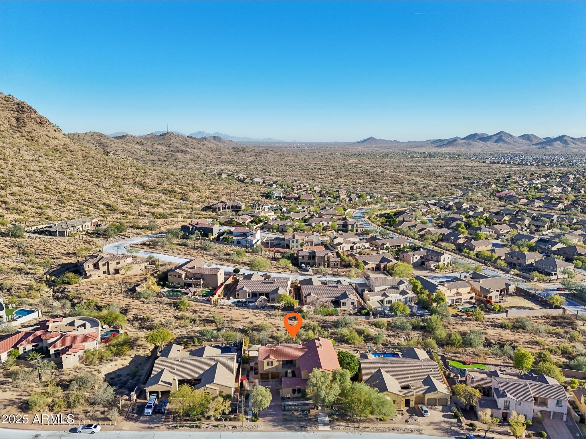 2507 W Vía Savelli